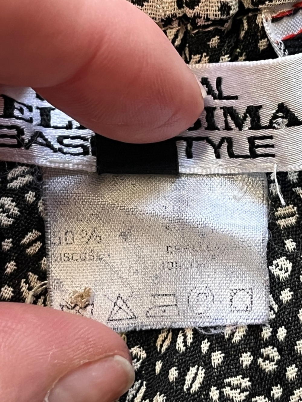 Vintage Original Bellissima Basic Style High Rise Shorts - Picture 7 of 7